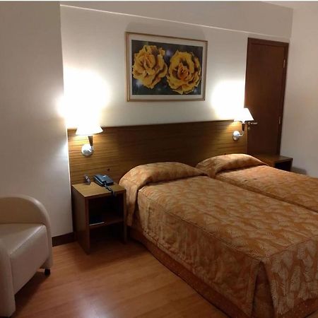 Master Plaza Hotel 바르바세나 외부 사진
